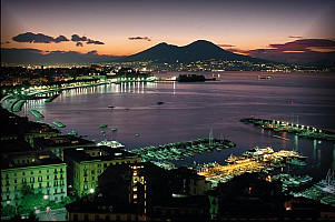 altruismo-o-demagogia-sotto-il-vesuvio