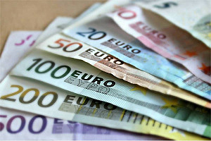 COMUNI: INVESTIMENTI FERMI ANCHE NEL 2017