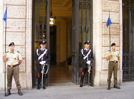 Aiuto gratuito dei militari agli enti locali