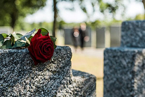 La formazione dell’atto di morte e il rilascio del permesso al seppellimento in caso di morte violenta