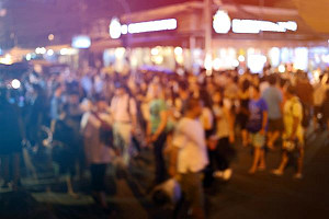Movida: il Comune deve adottare misure idonee a contenere l’inquinamento acustico