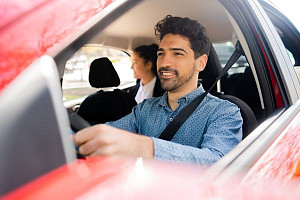 lorganizzazione-del-servizio-del-noleggio-con-conducente-deve-rispettare-il-vincolo-territoriale-